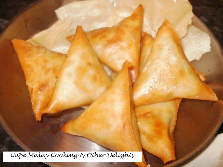 FRIED SAMOSAS